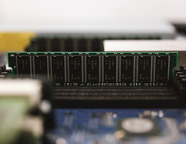 Realizzazione computer assemblati su misura Roma - Tecnologia senza stress di Enrico Gentili